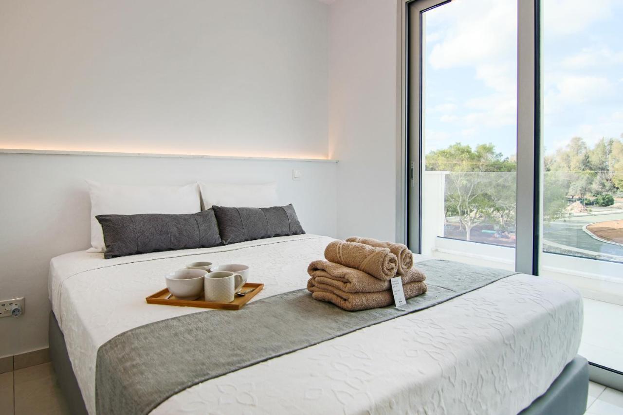 Phaedrus Living - Seaside Executive Flat Harbour 205 Apartment Paphos Exterior photo